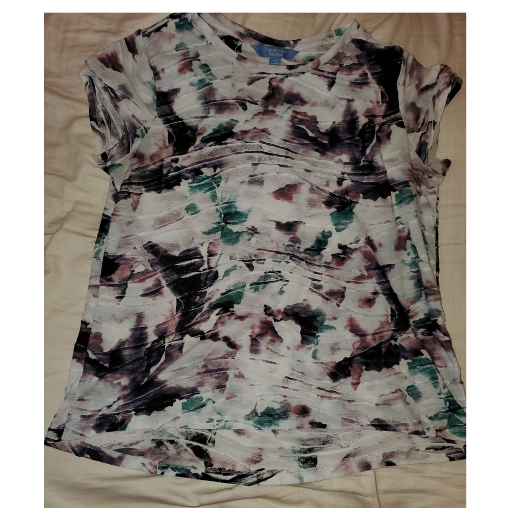 Ladies shirt- Vera Wang -Short sleeve